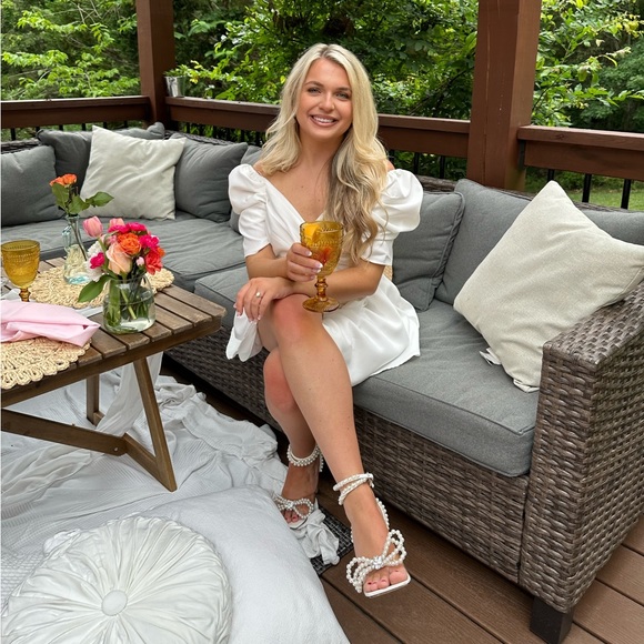 White Romper - Size Large - On or Off Shoulder - Picture 2 of 3